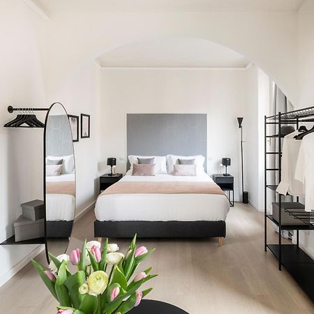 Easylife - Suite In Porta Venezia Милан Экстерьер фото